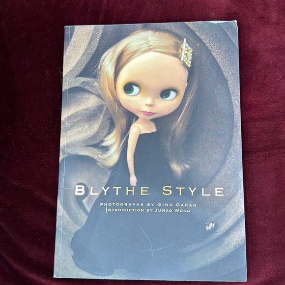 Book - Picture 1 of 4